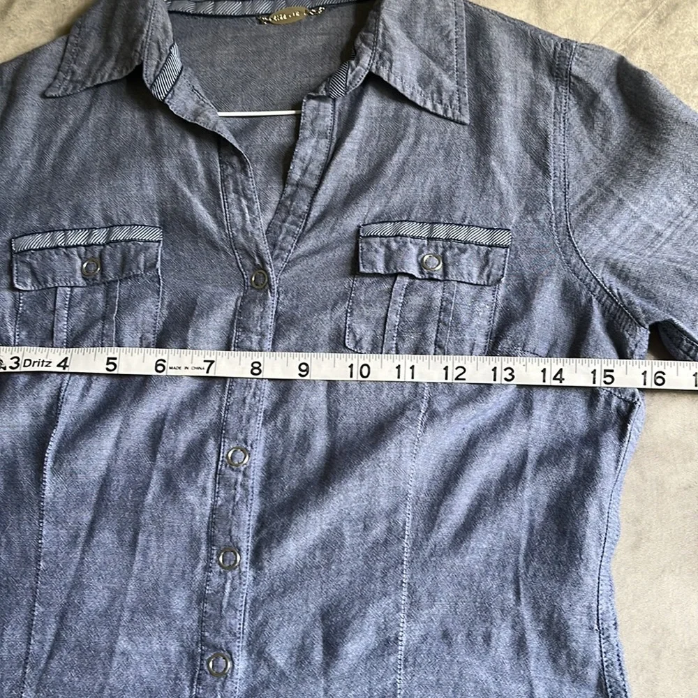 Button up shirt - Picture 7 of 8
